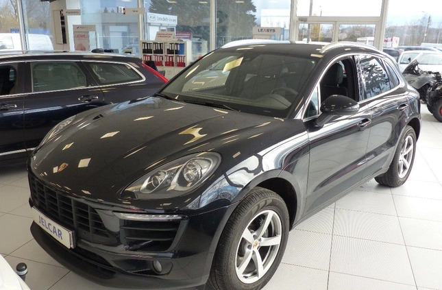 Porsche Macan cena 149999 przebieg: 182000, rok produkcji 2016 z Ropczyce małe 277